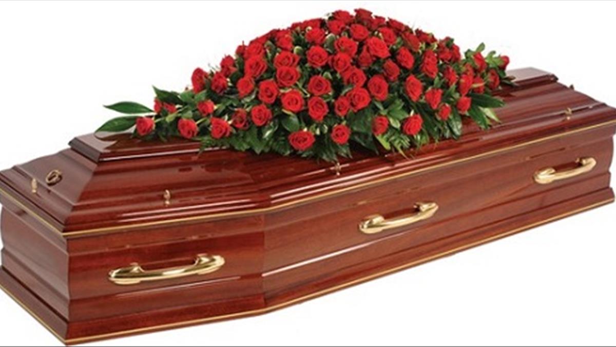 Mộng thấy khiêng quan tài vào nhà