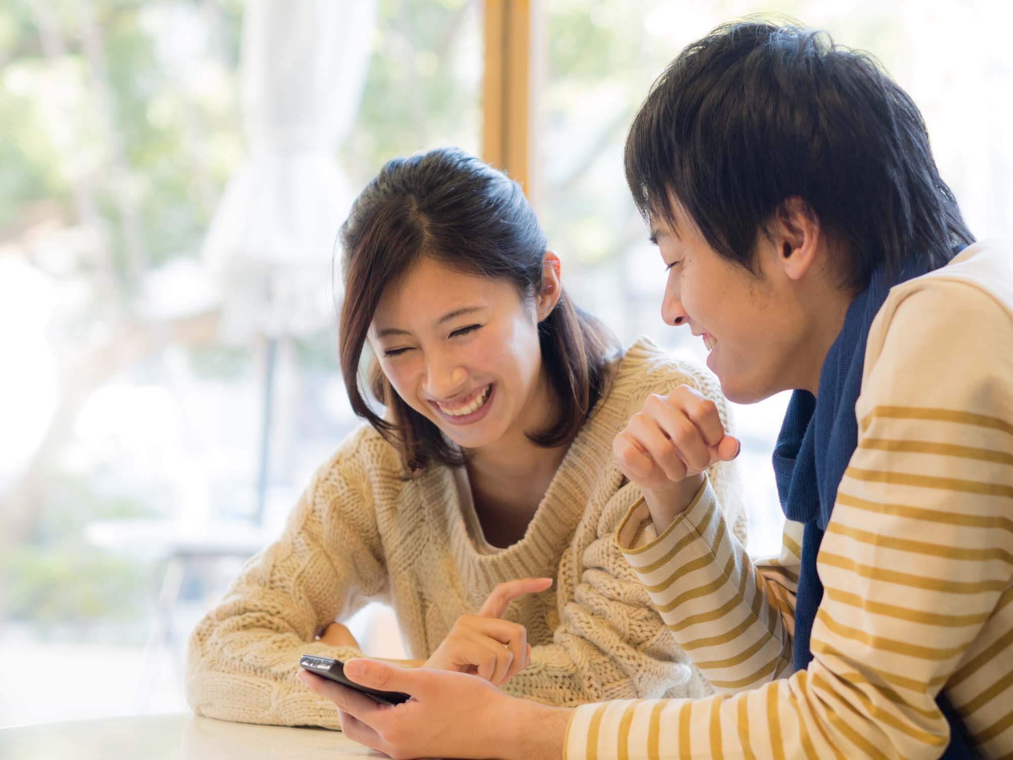 Chiêm bao thấy bố mẹ cười nói vui vẻ