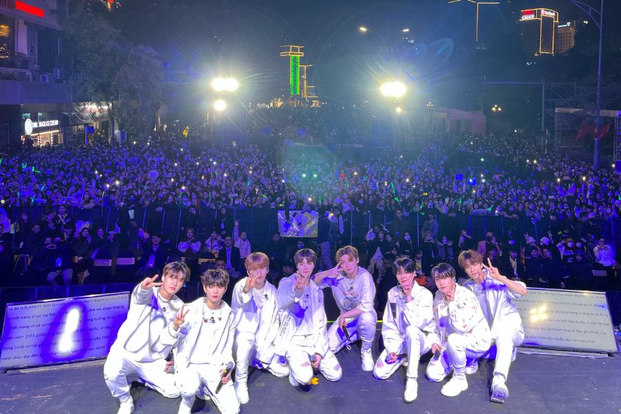 Mơ thấy là người thân idol là điềm gì? 