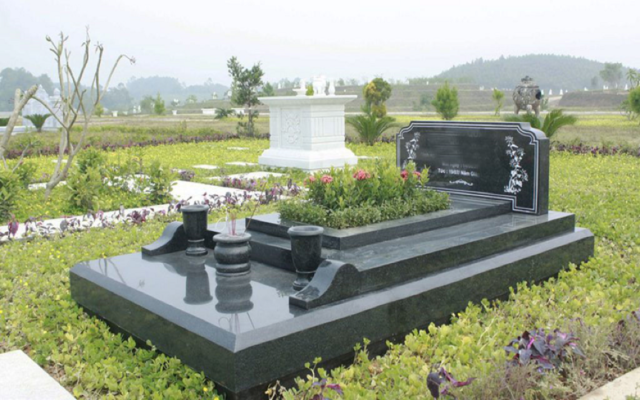 Mộng thấy bản thân thăm mộ người nào đó