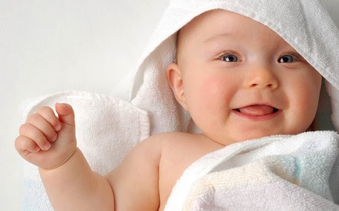 Mộng thấy sinh bé trai hoặc bé gái lành hay dữ?