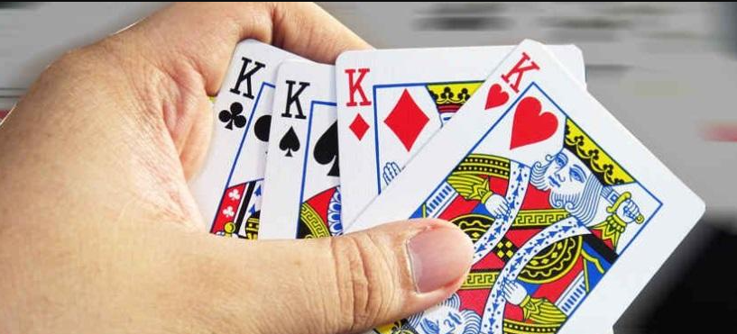 Bật mí 3 cách chia bài lấy tứ quý hiệu quả